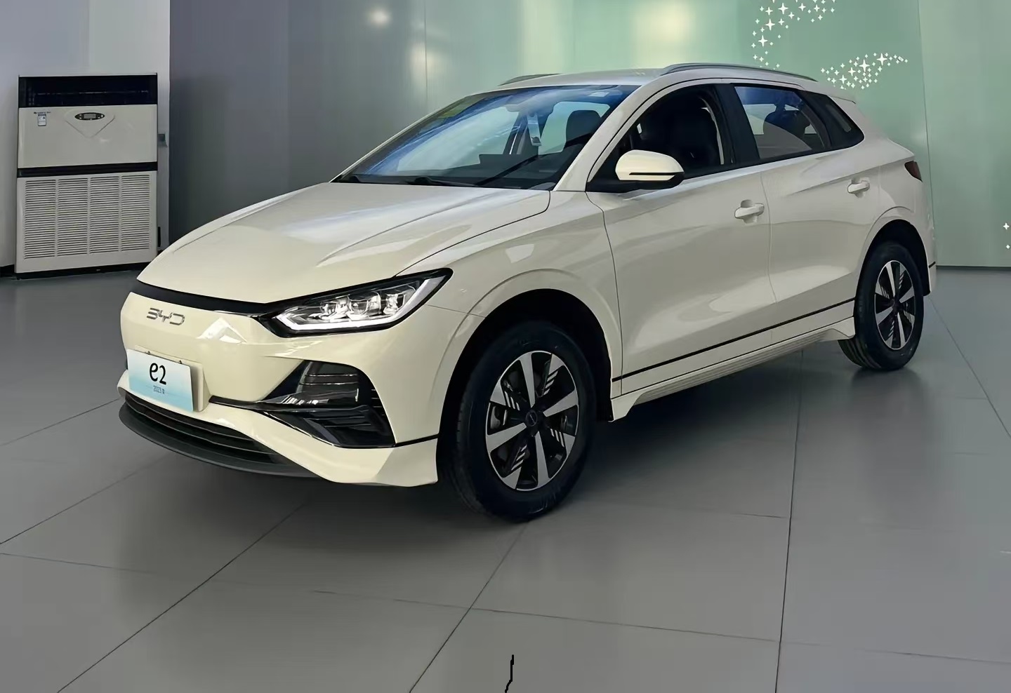 BYD e2 2024