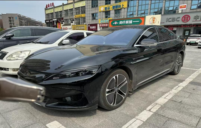 Byd Han 2023 EV champion version 605KM, front drive noble model