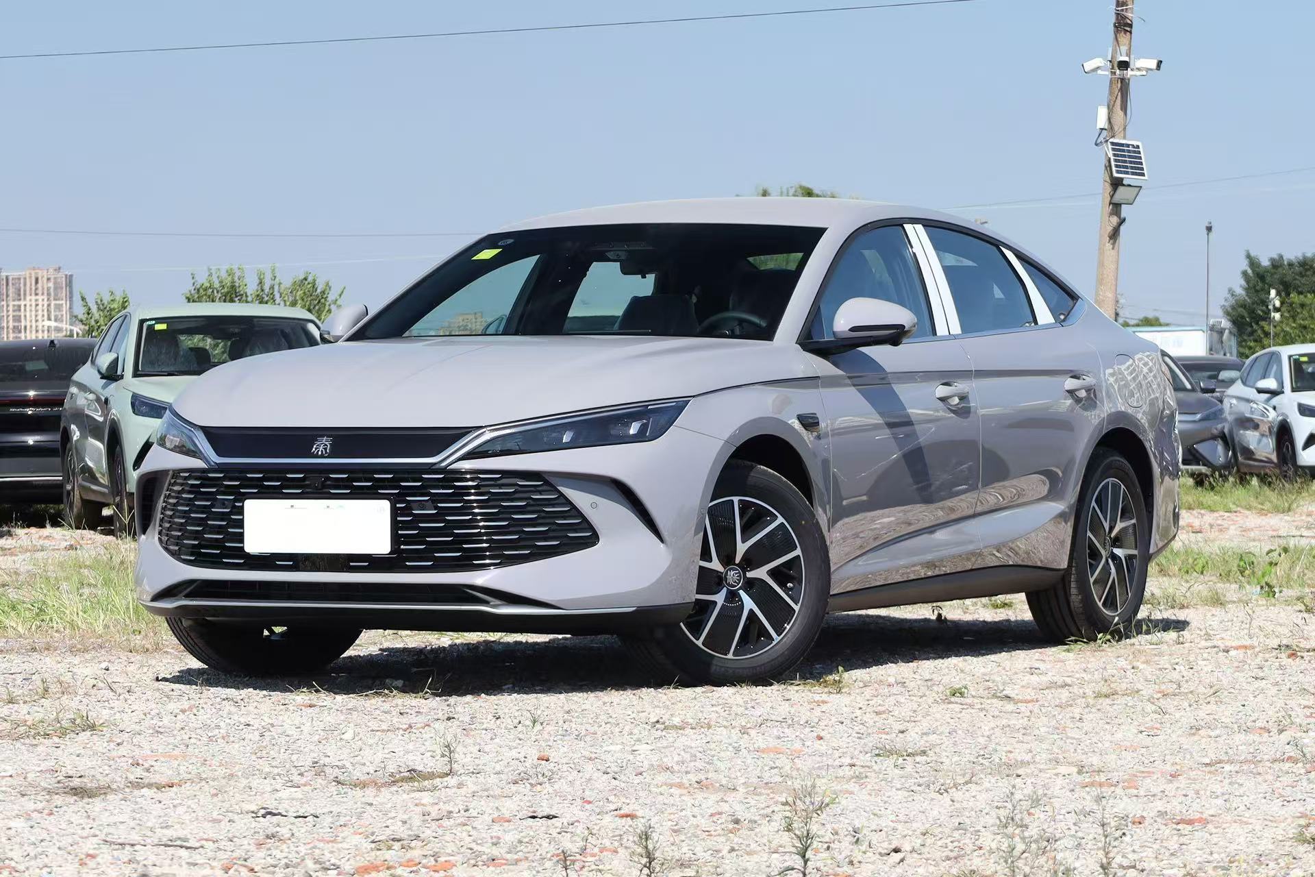 2026 BYD Qin L DM-i 128KM Leading Edition